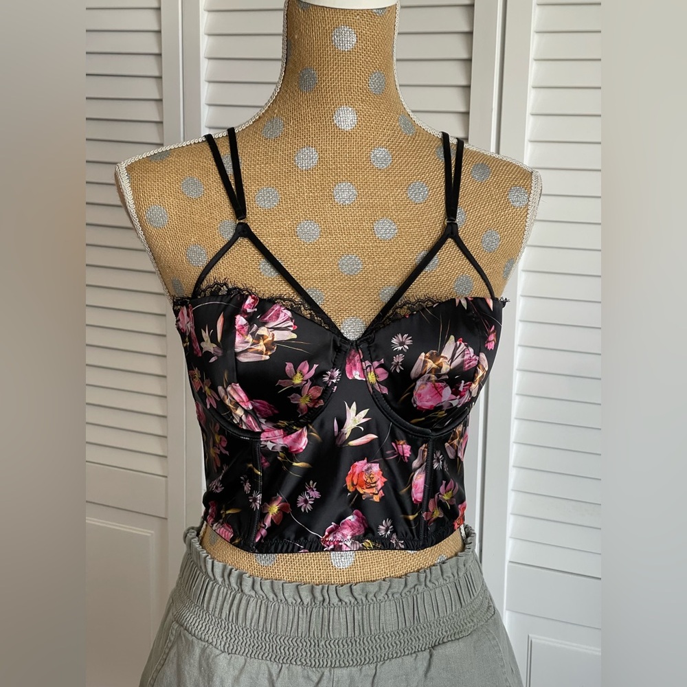 New no tags Victoria Secret 34D “very Sexy” bra - Picture 5 of 9